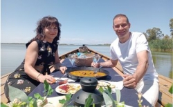 Paseo en barca y comida  en Albufera, con paella del Palmar